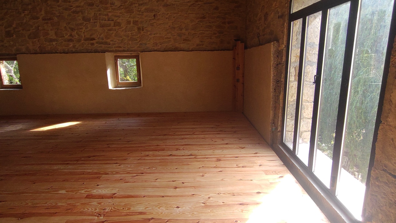 Intérieur de la grange